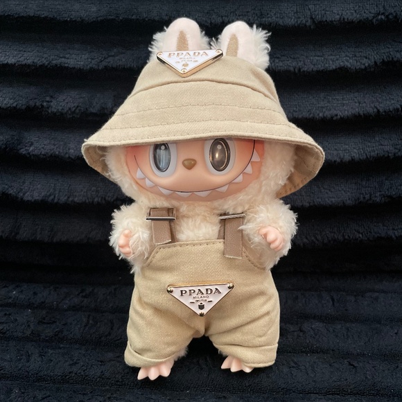 Labubu Outfit - Picture 1 of 2